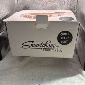 Smartphone Projector 2.0 - White and Black